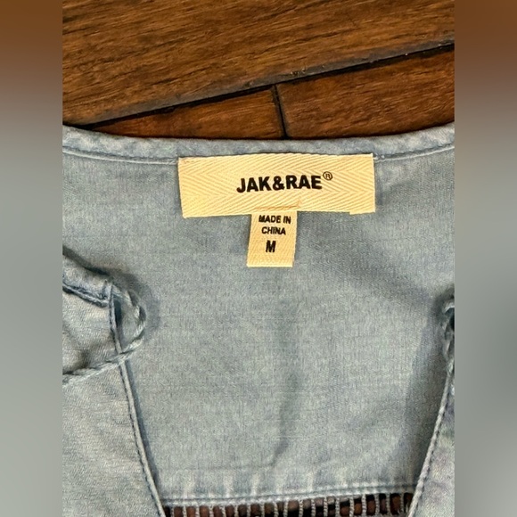 JAK&RAE Light Denim Short Sleeve Dress - Picture 3 of 7